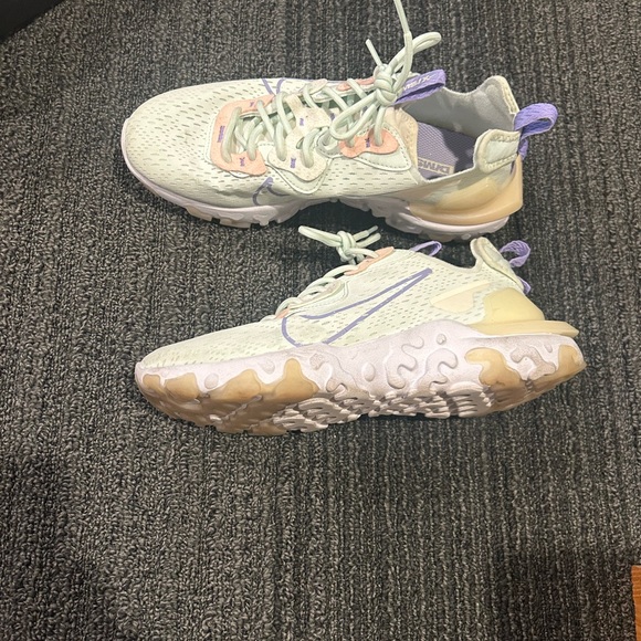 Worn a couple times, comes with box! - Picture 3 of 4